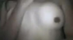 Vidéo POV d'une roumaine amateur poilue faisant une fellation