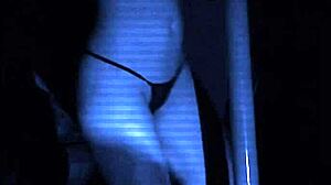 Striptease increíble con tetas grandes y cuerpo perfecto