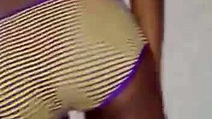 카리브 해의 아기 루스가 HD로 엉덩이를 흔들고 있습니다!