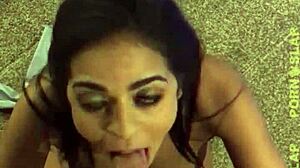 Video porno cu o fată fierbinte, Vienna Black, fiind futută tare pe un iaht
