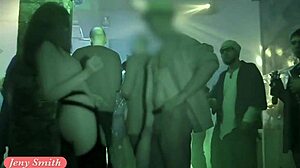 Video POV de una experiencia en el club nocturno de chicas rusas