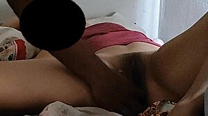 Un couple brésilien explore le plaisir anal avec Bailey