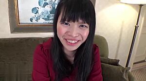 Gieriges asiatisches Mädchen aus Japan Lori in einem unzensierten Amateurvideo